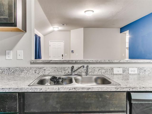 1608 Chuck Wagon Drive, El Reno, OK 73036