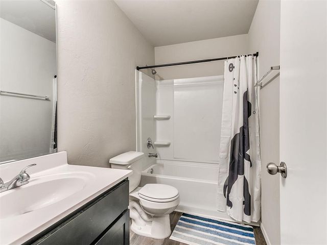 1608 Chuck Wagon Drive, El Reno, OK 73036