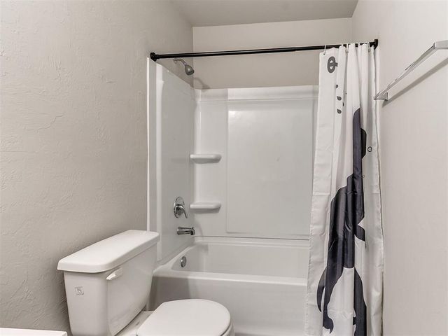 1608 Chuck Wagon Drive, El Reno, OK 73036