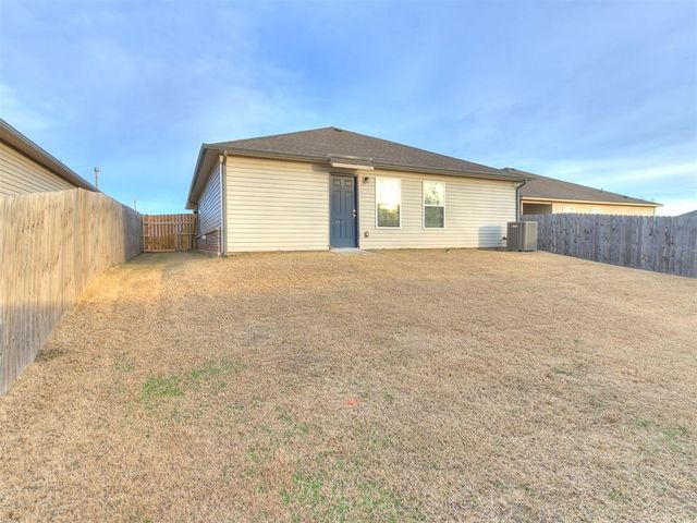 1608 Chuck Wagon Drive, El Reno, OK 73036
