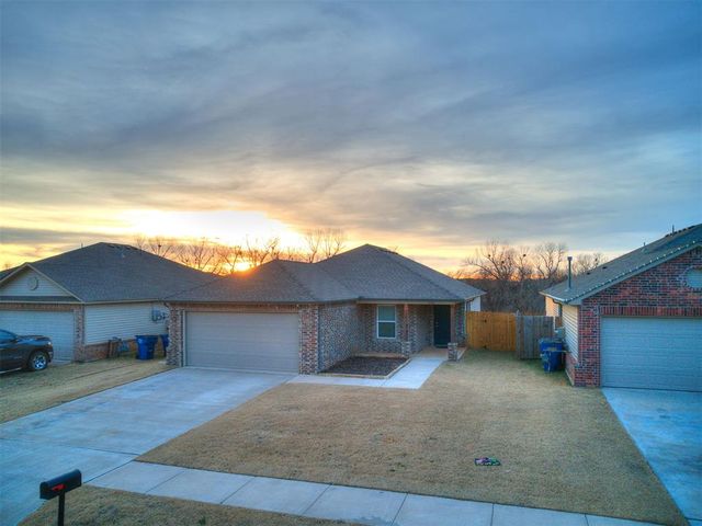 1608 Chuck Wagon Drive, El Reno, OK 73036