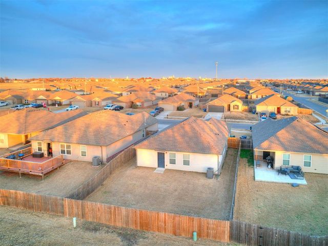 1608 Chuck Wagon Drive, El Reno, OK 73036