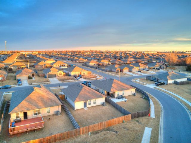 1608 Chuck Wagon Drive, El Reno, OK 73036