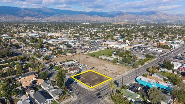901 N F, San Bernardino, CA 92410
