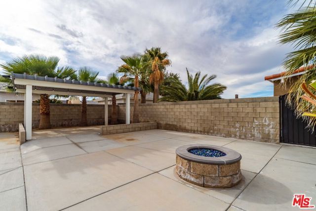 9628 Denhart Avenue, California City, CA 93505