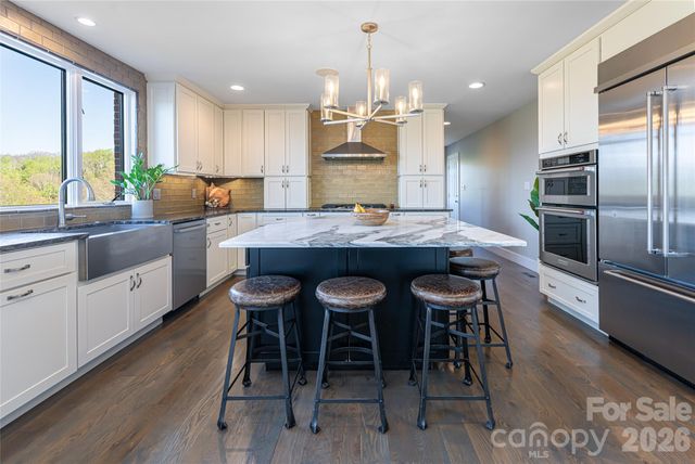 83 Cozy Mountain Lane, Weaverville, NC 28787