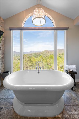 83 Cozy Mountain Lane, Weaverville, NC 28787