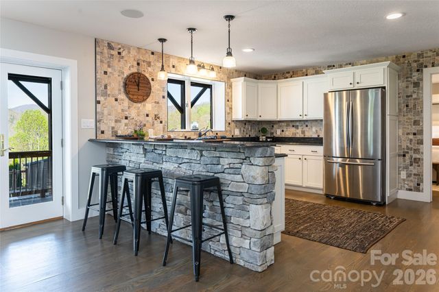 83 Cozy Mountain Lane, Weaverville, NC 28787