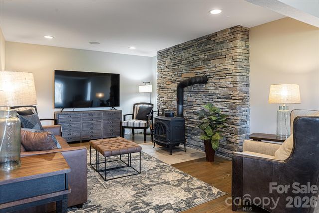 83 Cozy Mountain Lane, Weaverville, NC 28787