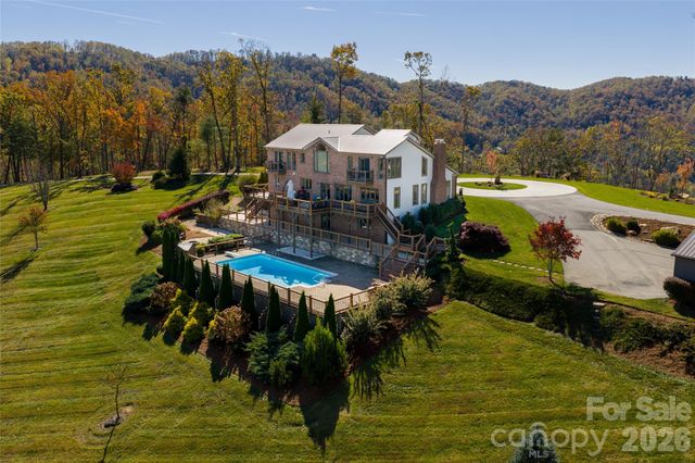 83 Cozy Mountain Lane, Weaverville, NC 28787