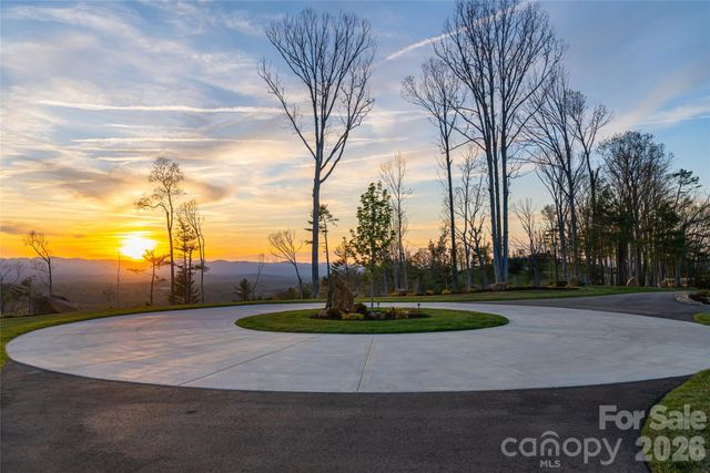83 Cozy Mountain Lane, Weaverville, NC 28787