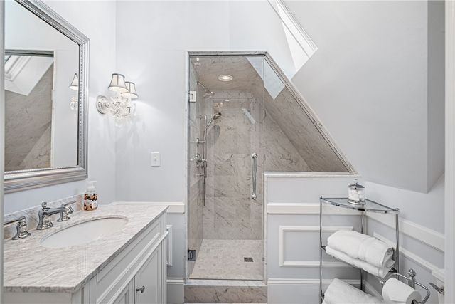 541 Bellevue Avenue 5, Newport, RI 02840
