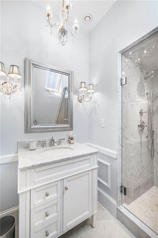 541 Bellevue Avenue 5, Newport, RI 02840