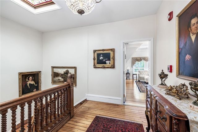 541 Bellevue Avenue 5, Newport, RI 02840
