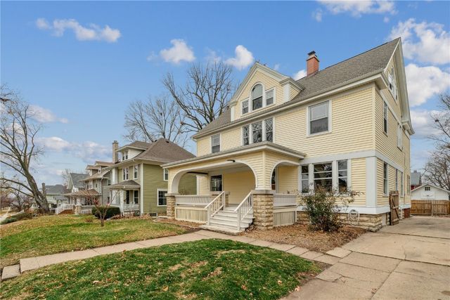 1920 4th Avenue SE, Cedar Rapids, IA 52403