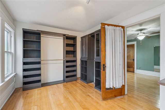 1920 4th Avenue SE, Cedar Rapids, IA 52403