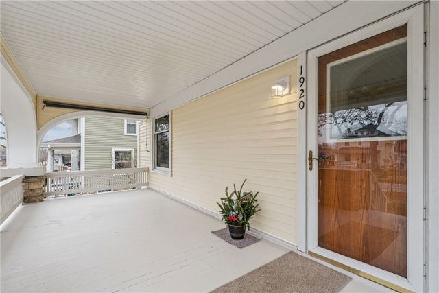 1920 4th Avenue SE, Cedar Rapids, IA 52403