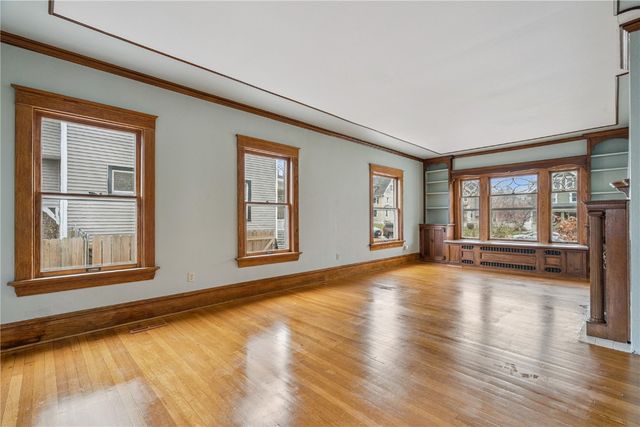 1920 4th Avenue SE, Cedar Rapids, IA 52403