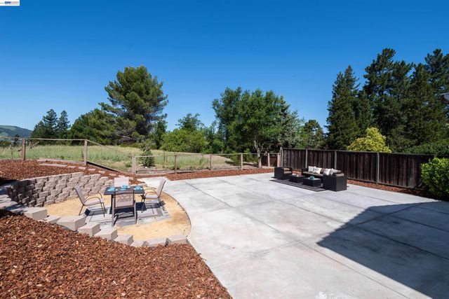 106 Samoa Ct, San Ramon, CA 94582