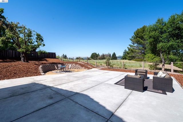 106 Samoa Ct, San Ramon, CA 94582
