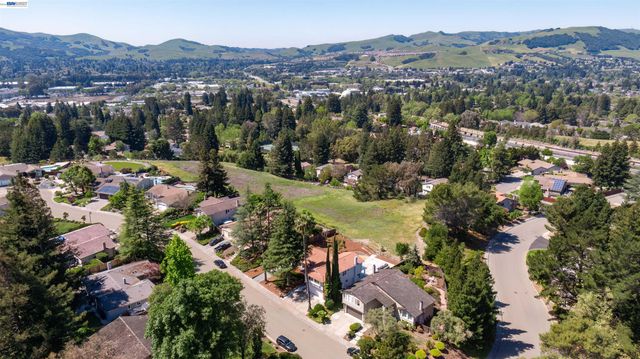 106 Samoa Ct, San Ramon, CA 94582