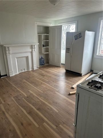 436 Brownsville Rd, Mt Oliver, PA 15210