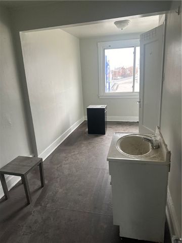 436 Brownsville Rd, Mt Oliver, PA 15210