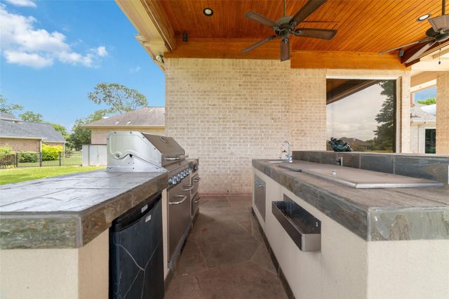 32610 Whitburn Trail, Fulshear, TX 77441