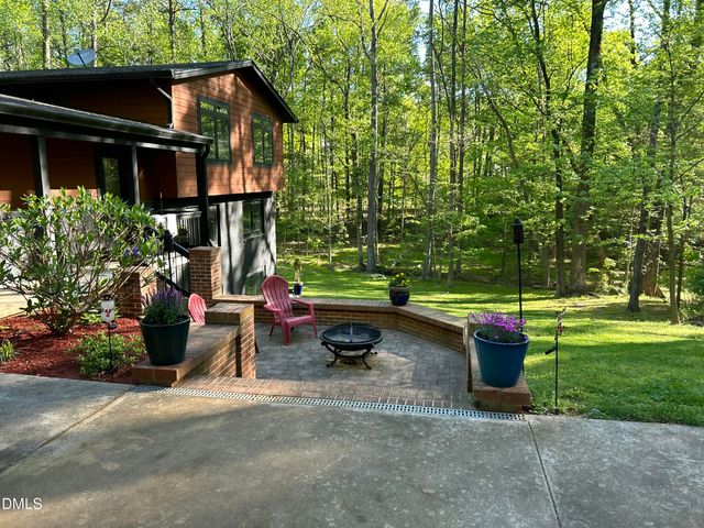 1 Emily Road, Chapel Hill, NC 27514