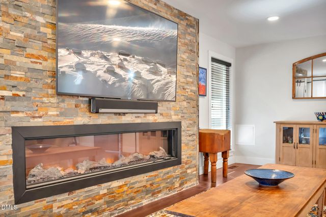 1 Emily Road, Chapel Hill, NC 27514