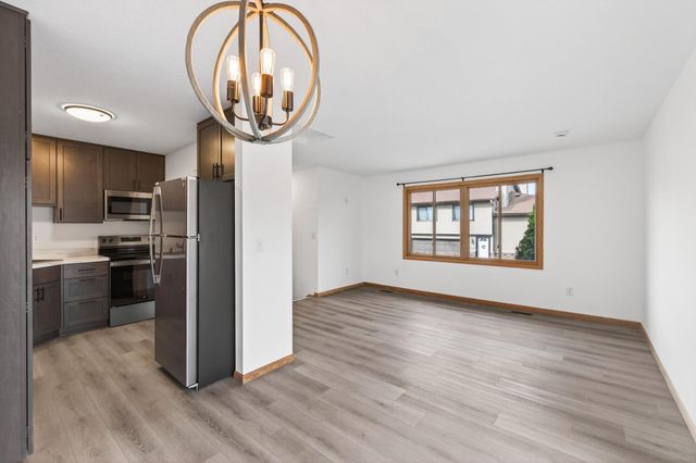5127 84th Court N, Brooklyn Park, MN 55443
