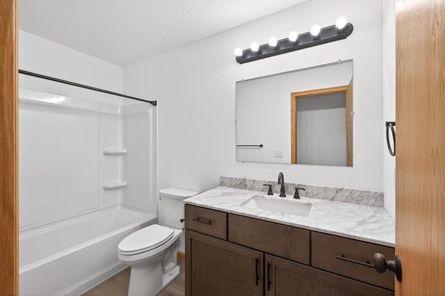 5127 84th Court N, Brooklyn Park, MN 55443