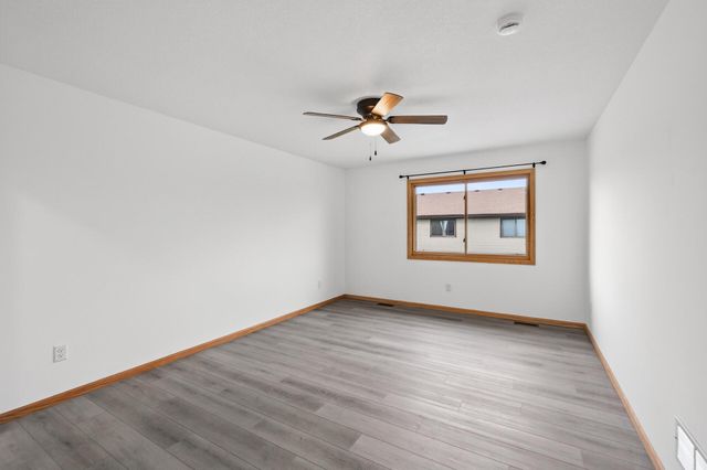 5127 84th Court N, Brooklyn Park, MN 55443
