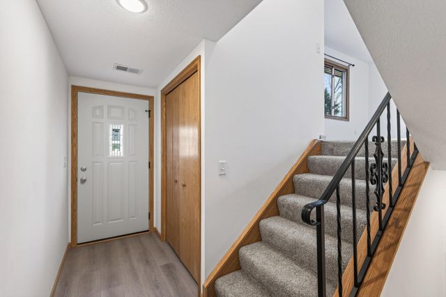 5127 84th Court N, Brooklyn Park, MN 55443