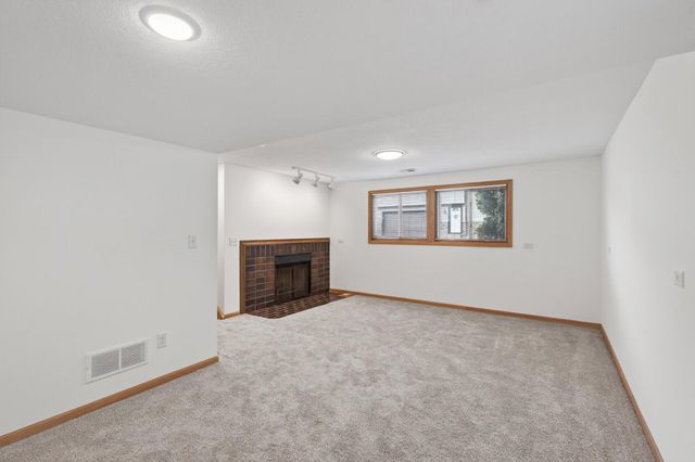 5127 84th Court N, Brooklyn Park, MN 55443