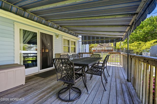 18 Barbara Lane, Oakhurst, NJ 07755