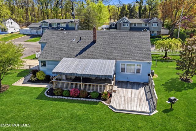 18 Barbara Lane, Oakhurst, NJ 07755