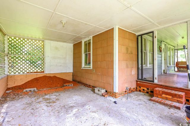 213 N Magnolia Ave., Andrews, SC 29510