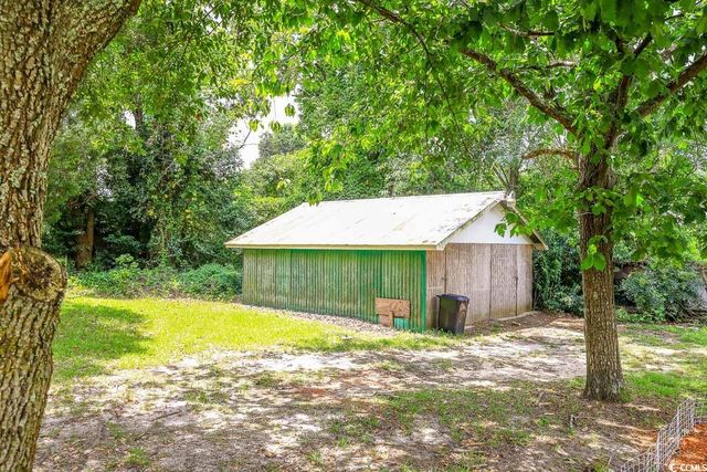 213 N Magnolia Ave., Andrews, SC 29510