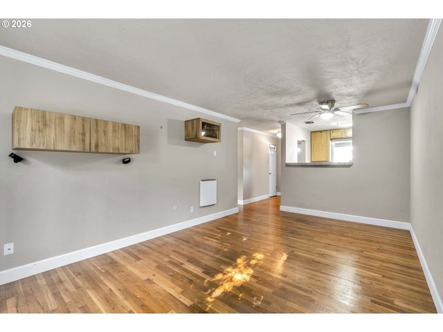 9333 N LOMBARD St 19, Portland, OR 97203
