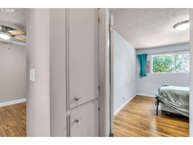 9333 N LOMBARD St 19, Portland, OR 97203