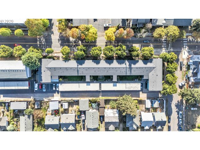 9333 N LOMBARD St 19, Portland, OR 97203