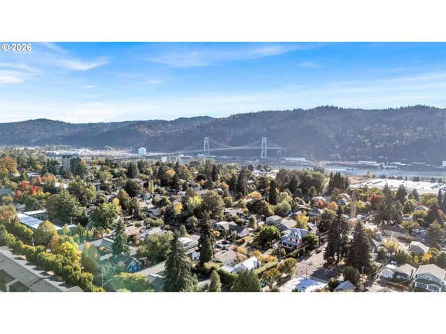 9333 N LOMBARD St 19, Portland, OR 97203