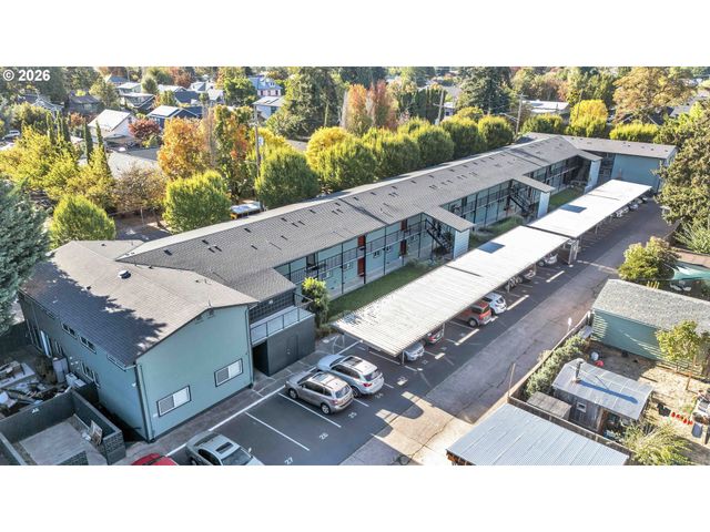 9333 N LOMBARD St 19, Portland, OR 97203