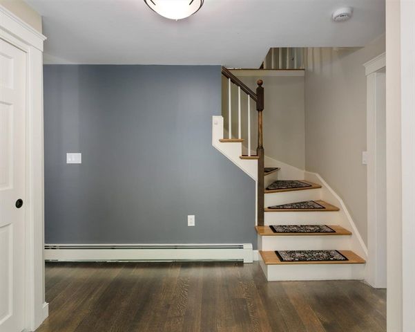 135 Raleigh Tavern Lane, North Andover, MA 01845
