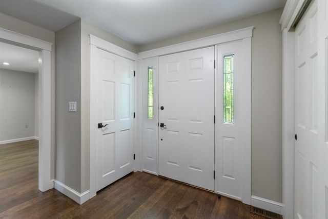 135 Raleigh Tavern Lane, North Andover, MA 01845