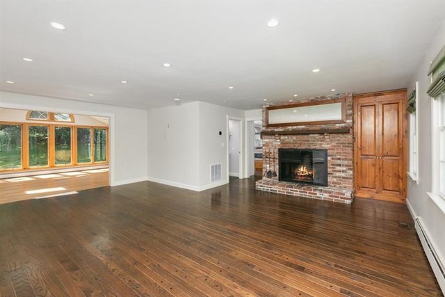 135 Raleigh Tavern Lane, North Andover, MA 01845