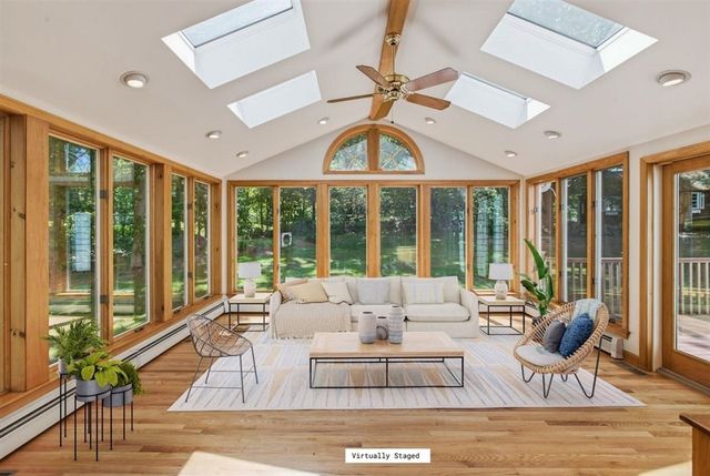 135 Raleigh Tavern Lane, North Andover, MA 01845