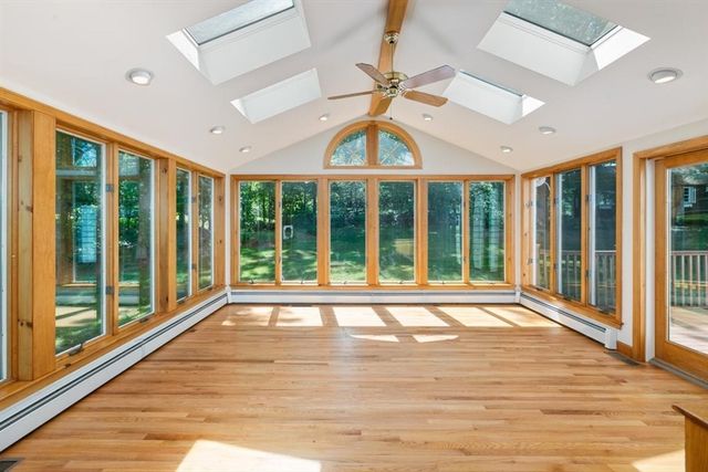135 Raleigh Tavern Lane, North Andover, MA 01845