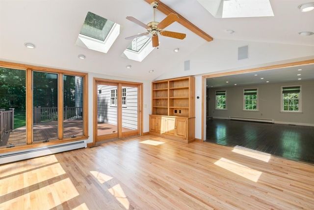 135 Raleigh Tavern Lane, North Andover, MA 01845